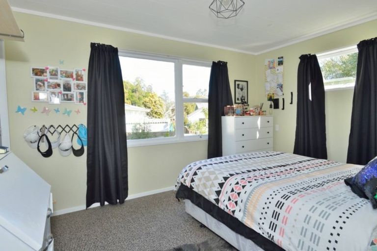 Photo of property in 2 Dillon Bell Road, Whataupoko, Gisborne, 4010