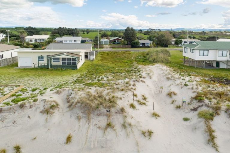 Photo of property in 425 Pukehina Parade, Pukehina, Te Puke, 3189