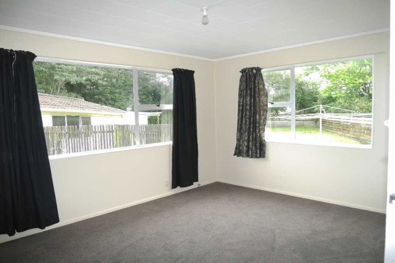 Photo of property in 43 Arawhata Road, Paraparaumu, 5032
