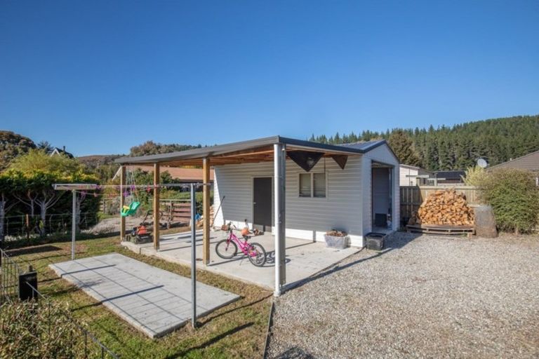 Photo of property in 7 Alice Burn Drive, Luggate, Cromwell, 9383