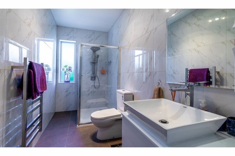 Photo of property in 6 Josh Road, Huapai, Kumeu, 0810