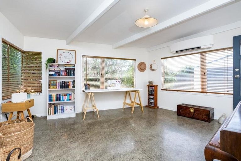 Photo of property in 27 Magdalen Crescent, Pirimai, Napier, 4112