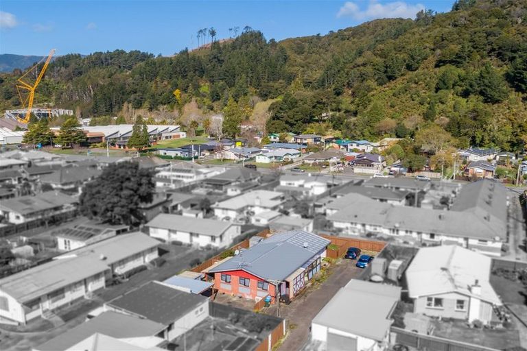 Photo of property in 63a Wilford Street, Wallaceville, Upper Hutt, 5018