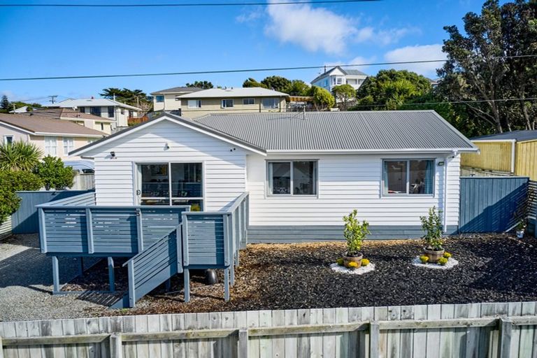 Photo of property in 10a Tuki Street, Titahi Bay, Porirua, 5022