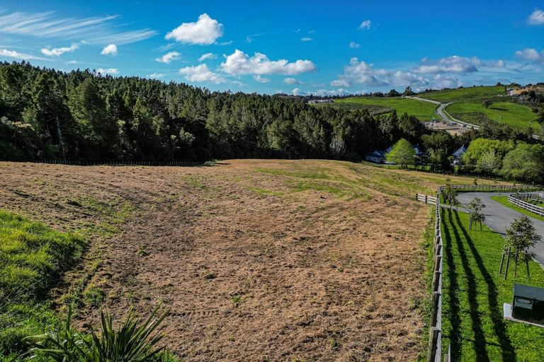 Photo of property in 5 Waymau Lane, Coatesville, 0792