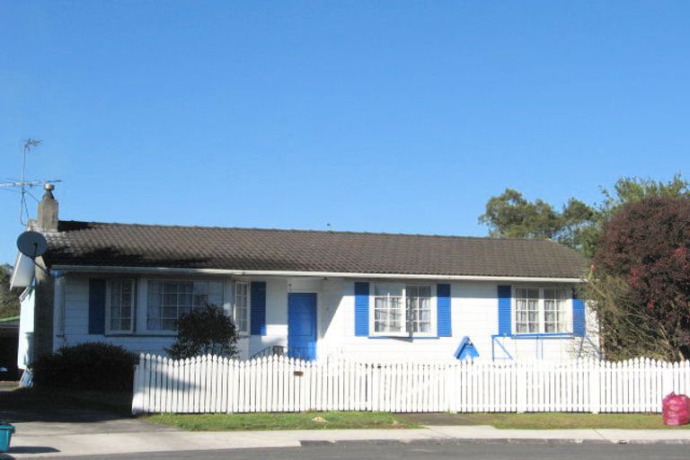 Photo of property in 7 Orpheus Place, Papakura, 2110