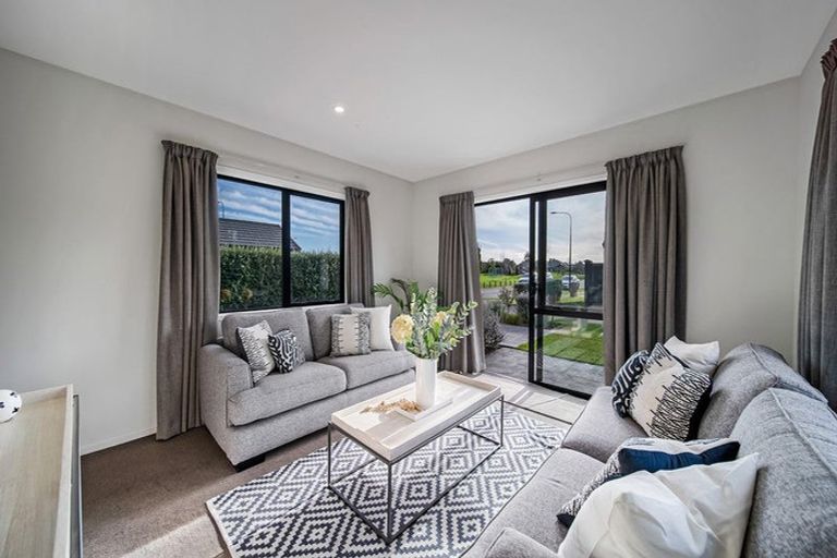 Photo of property in 32 Wallingford Crescent, Rolleston, 7615