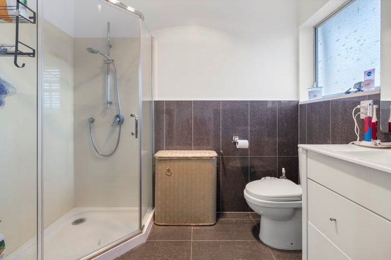 Photo of property in 2/25 Lyren Place, Half Moon Bay, Auckland, 2012