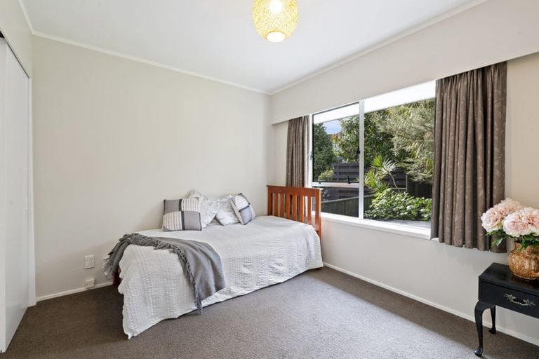 Photo of property in 2/31 Auld Street, Torbay, Auckland, 0630