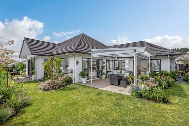 Photo of property in 83 Colonial Drive, Silverdale, 0932