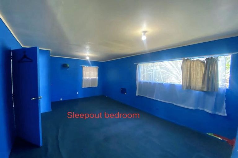 Photo of property in 155 View Road, Sunnyvale, Auckland, 0612