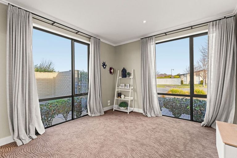 Photo of property in 39 Hamill Road, Halswell, Christchurch, 8025