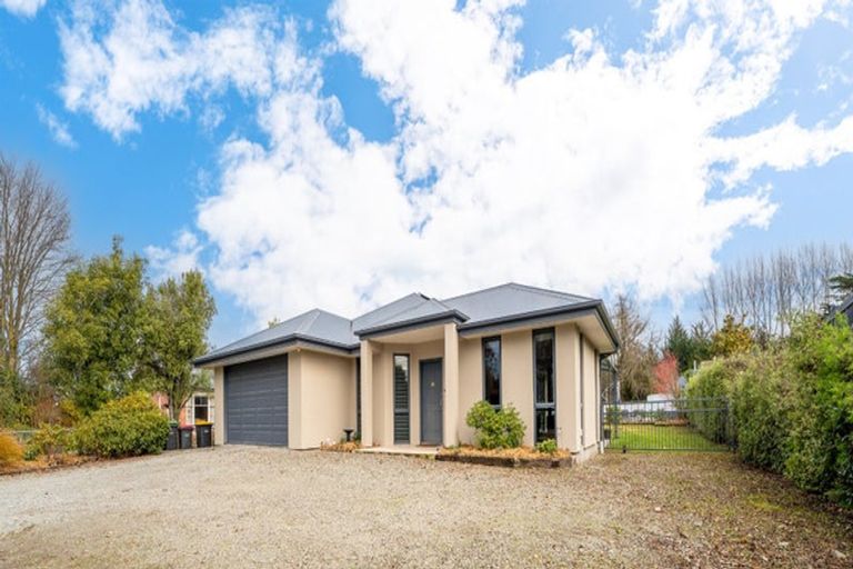 Photo of property in 65 Main North Road, Geraldine, 7930