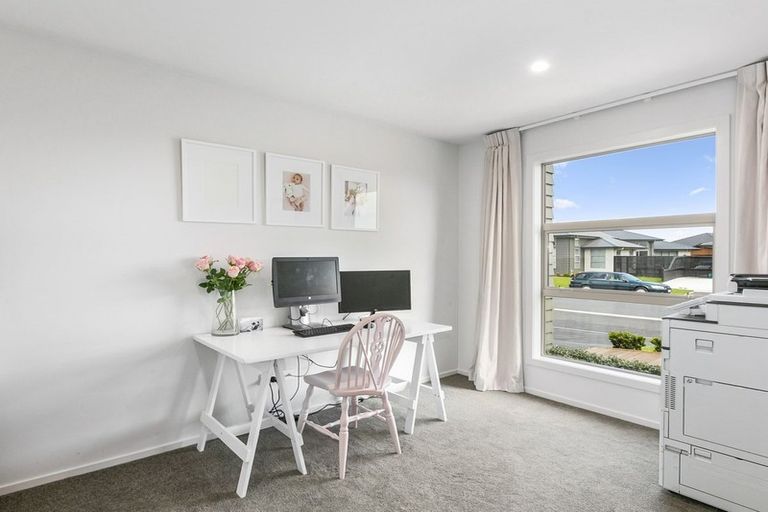 Photo of property in 18 Carrick Place, Mosgiel, 9024