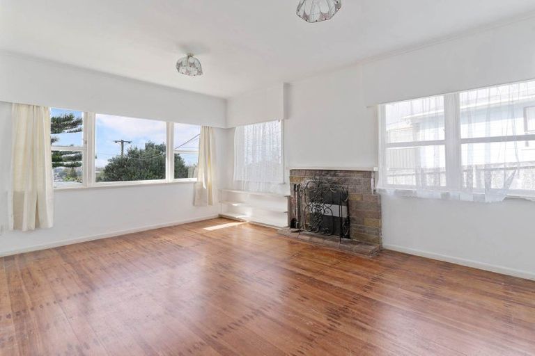 Photo of property in 57 Ranui Avenue, Ranui, Auckland, 0612