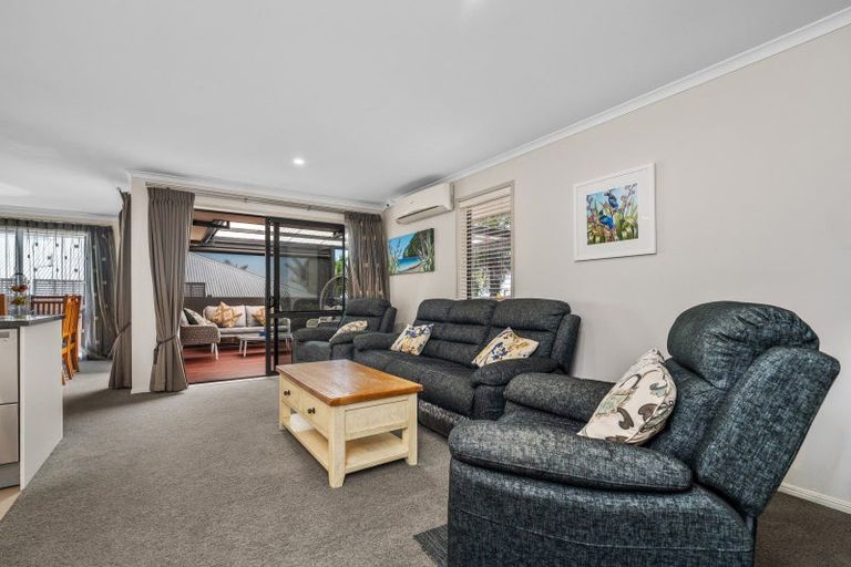 Photo of property in 8 Ibis Way, Welcome Bay, Tauranga, 3112