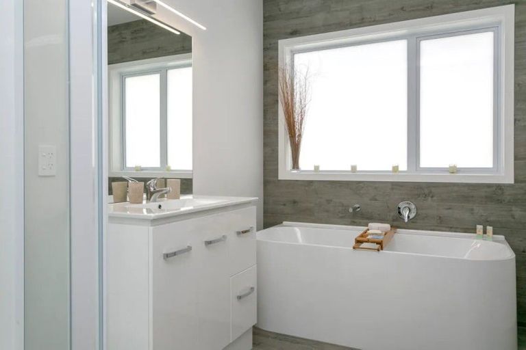 Photo of property in 1 Maunganamu Drive, Wharewaka, Taupo, 3330