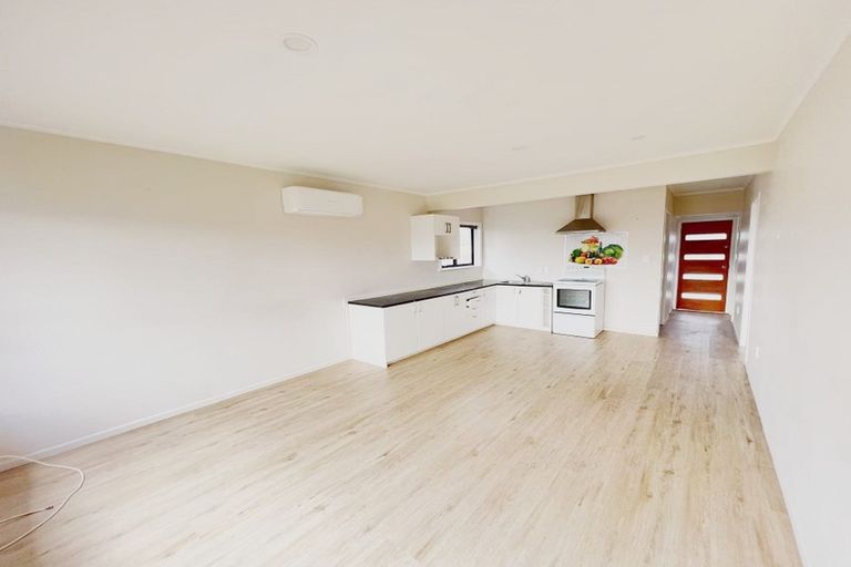 Photo of property in 52 Landon Avenue, Mangere East, Auckland, 2024