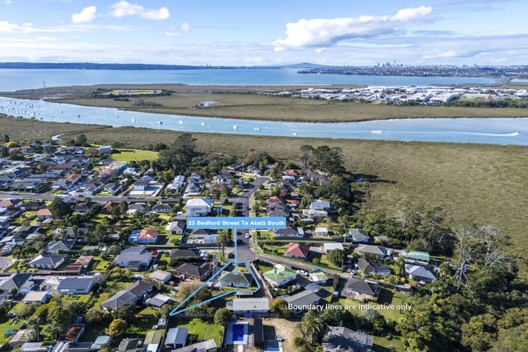 Photo of property in 23 Bedford Street, Te Atatu South, Auckland, 0610