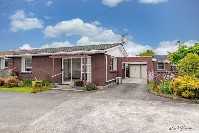Photo of property in 2/22 Liverpool Street, Trentham, Upper Hutt, 5018