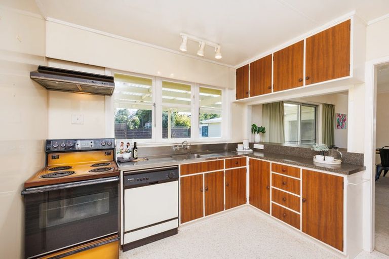 Photo of property in 14 Hampden Street, Awapuni, Palmerston North, 4412