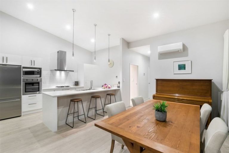 Photo of property in 6 Leadership Crescent, Papakura, 2110