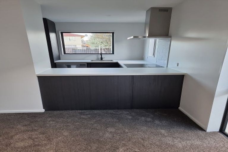 Photo of property in 1/58 Olliviers Road, Phillipstown, Christchurch, 8011