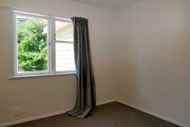 Photo of property in 1 Titoki Road, Raumati Beach, Paraparaumu, 5032