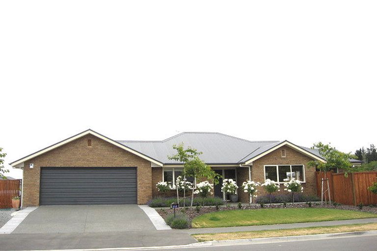 Photo of property in 25 Kohi Drive, Parklands, Christchurch, 8083