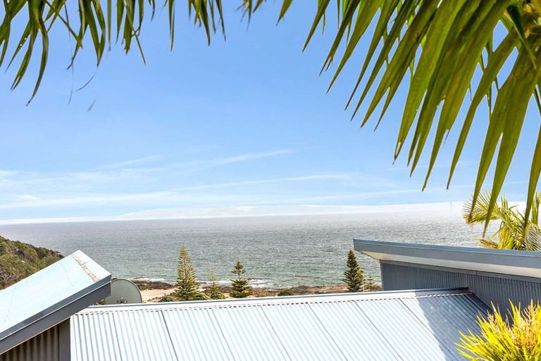 Photo of property in 9 Dudley Crescent, Cable Bay, 0420