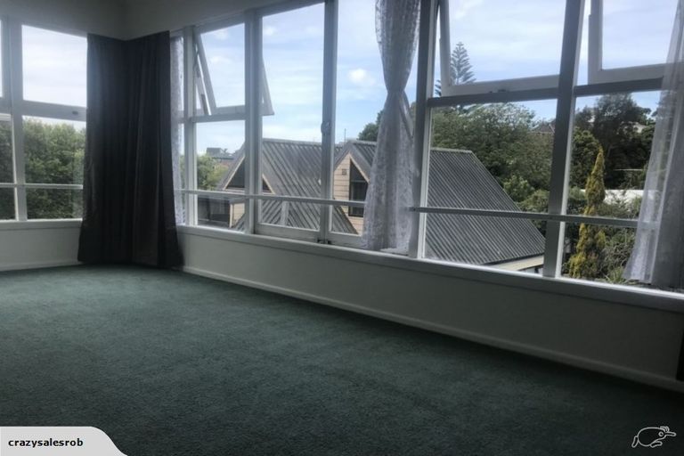 Photo of property in 1/18 Matipo Road, Mairangi Bay, Auckland, 0630