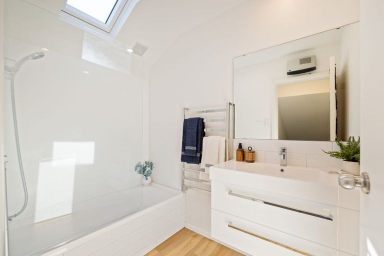 Photo of property in 2/362 Port Hills Road, Hillsborough, Christchurch, 8022