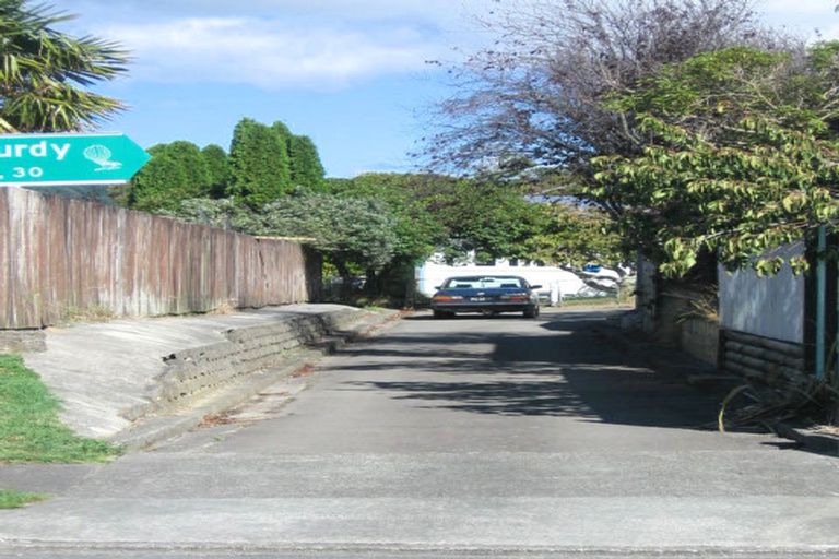 Photo of property in 2/8 Flora Mccurdy Walk, Ebdentown, Upper Hutt, 5018