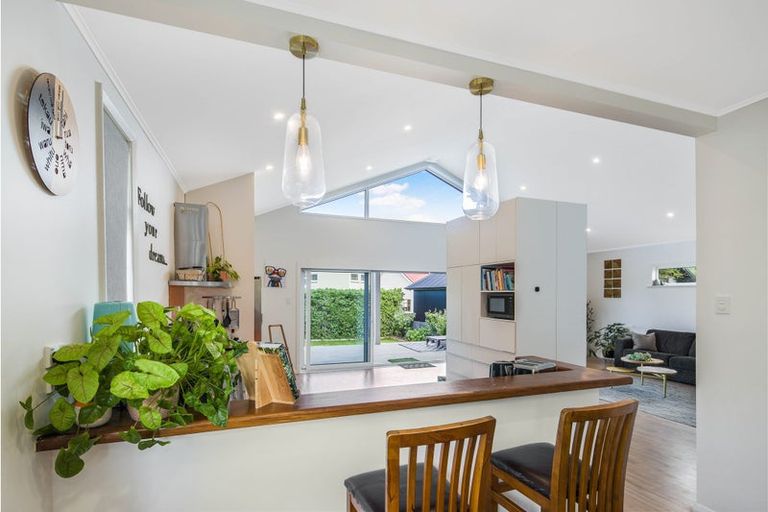 Photo of property in 202 Coutts Street, Rongotai, Wellington, 6022