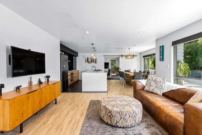 Photo of property in 4b Astrolabe Place, Gulf Harbour, Whangaparaoa, 0930