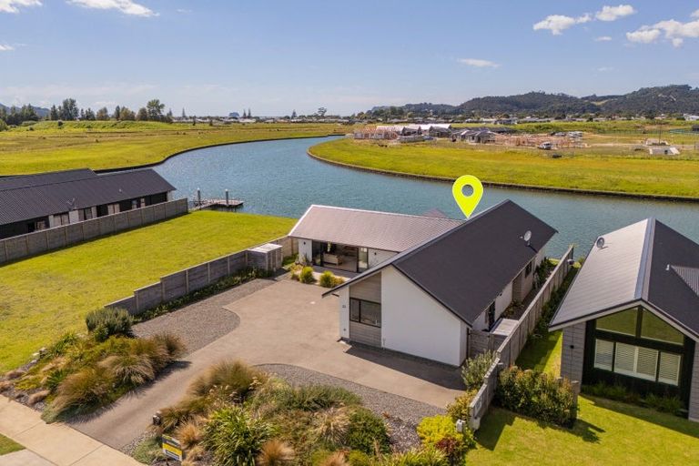 Photo of property in 20 Ngaroma Crescent, Whitianga, 3510