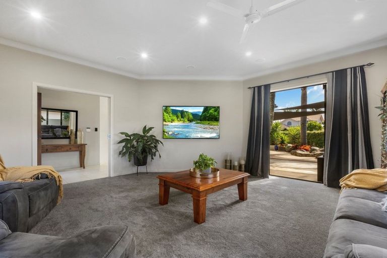 Photo of property in 2 Santa Monica Drive, Papamoa Beach, Papamoa, 3118