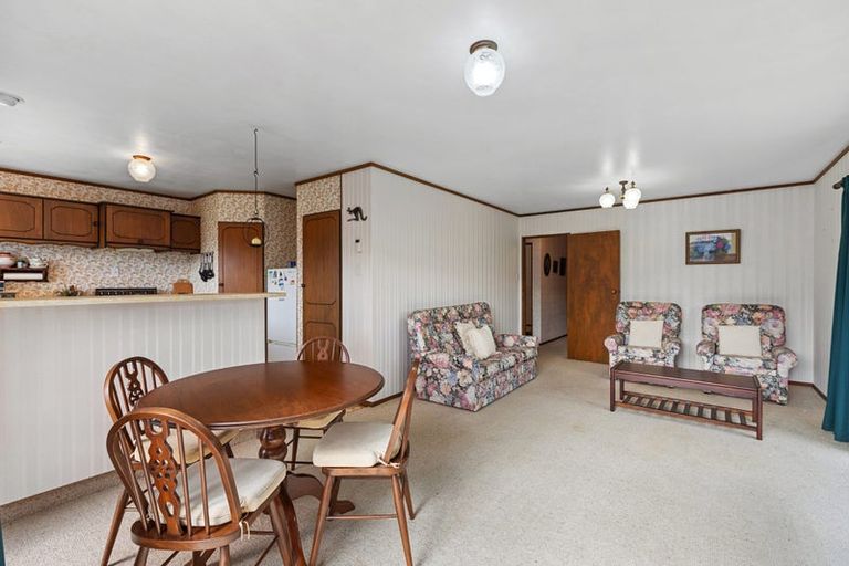 Photo of property in 124a Karewa Parade, Papamoa Beach, Papamoa, 3118