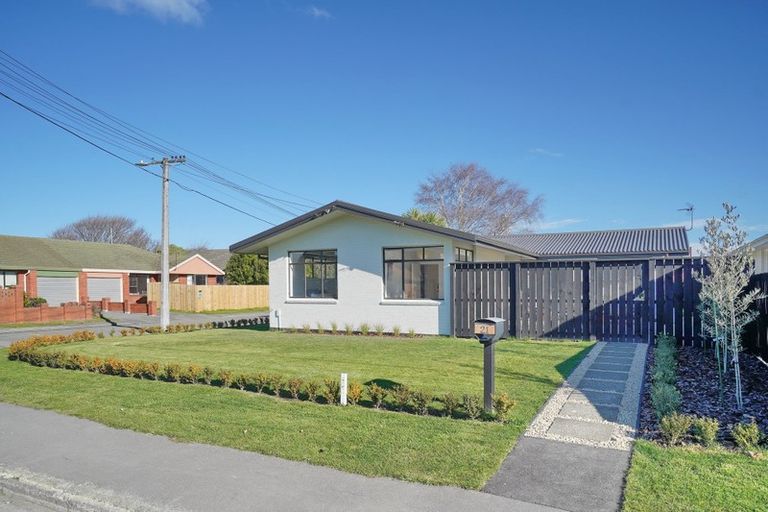 Photo of property in 21 Croziers Road, St Albans, Christchurch, 8052