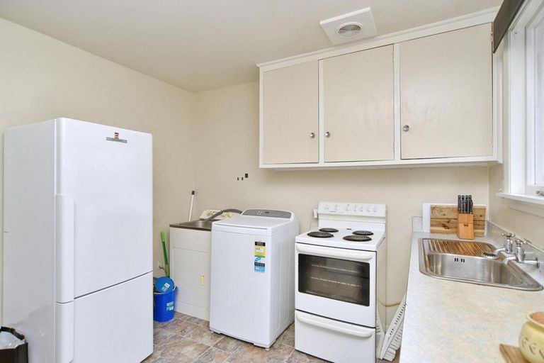 Photo of property in 8 Packe Street, Edgeware, Christchurch, 8013