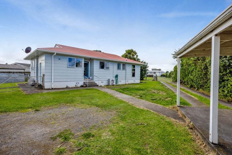 Photo of property in 9 Hughson Place, Opunake, 4616