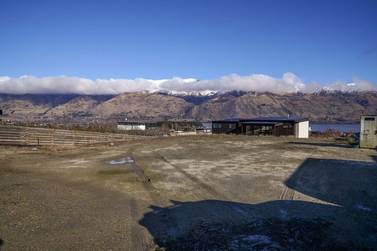 Photo of property in 16 Platinum Ridge, Wanaka, 9305