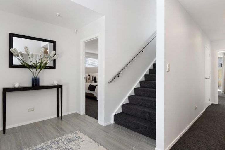 Photo of property in 34a Seaview Road, Otumoetai, Tauranga, 3110