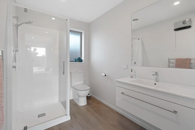 Photo of property in 76 Stationmasters Way, Prebbleton, 7604