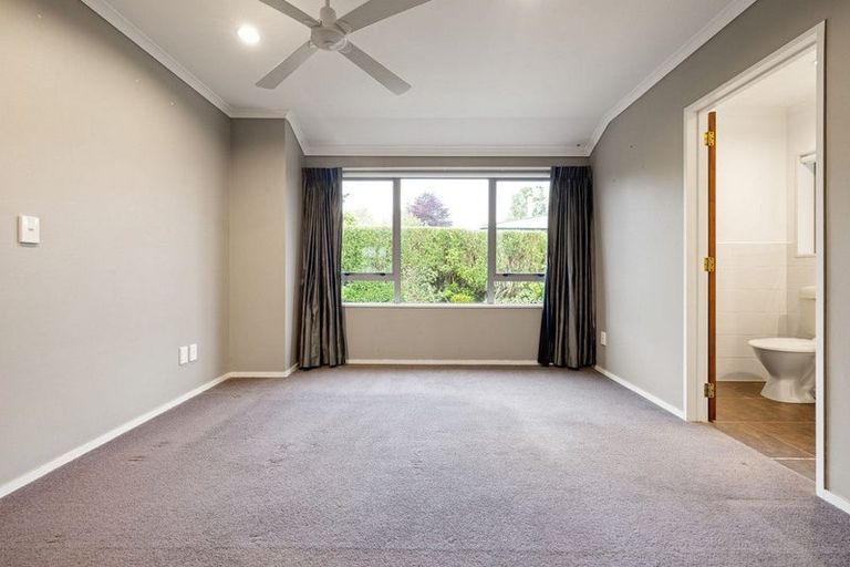 Photo of property in 157a King Street, Cambridge, 3434