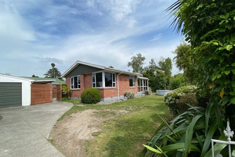 Photo of property in 8 Farrington Avenue, Bishopdale, Christchurch, 8053