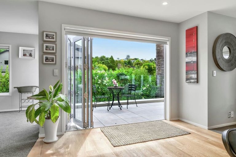 Photo of property in 33b Bleakhouse Road, Howick, Auckland, 2014