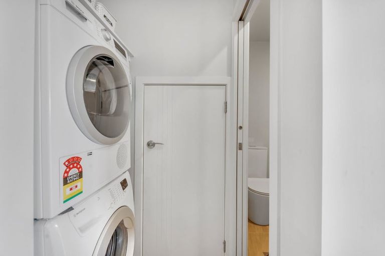 Photo of property in 7/8 Hepburn Road, Glendene, Auckland, 0602