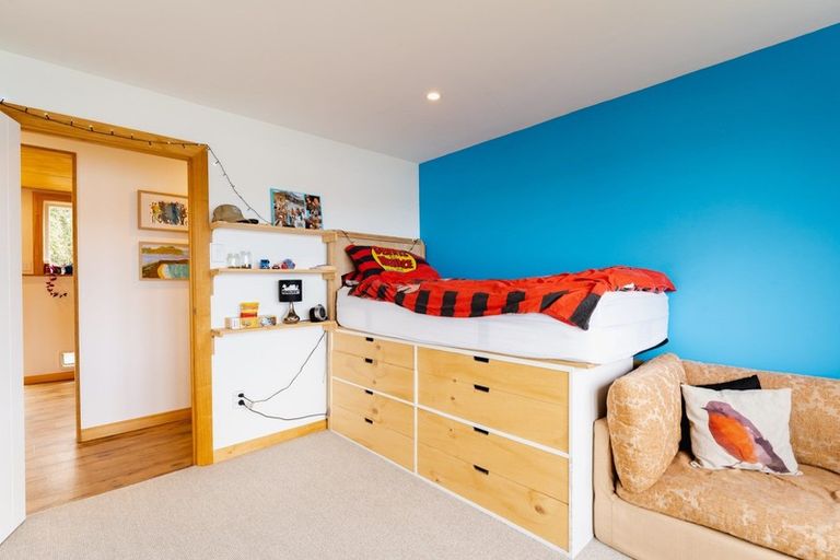 Photo of property in 41 Adderley Terrace, Ravensbourne, Dunedin, 9022