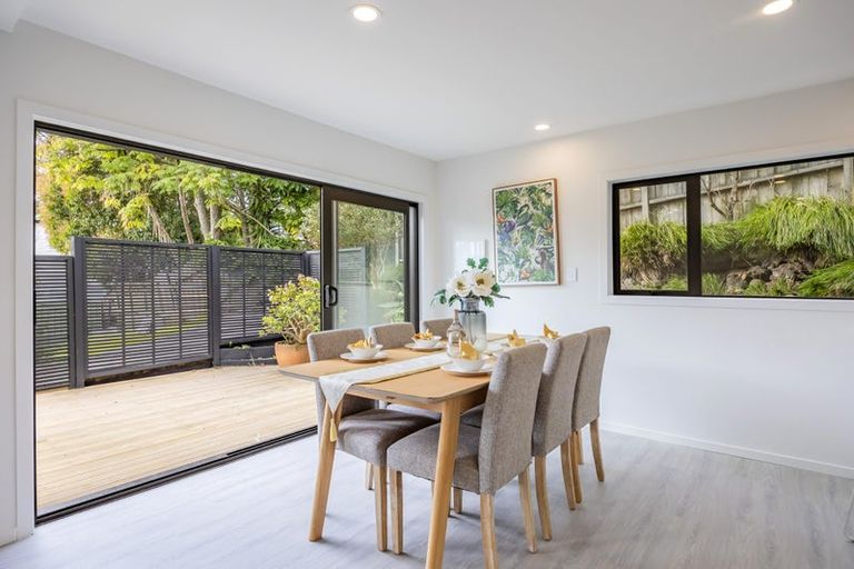 Photo of property in 7a Manuwai Road, Torbay, Auckland, 0630